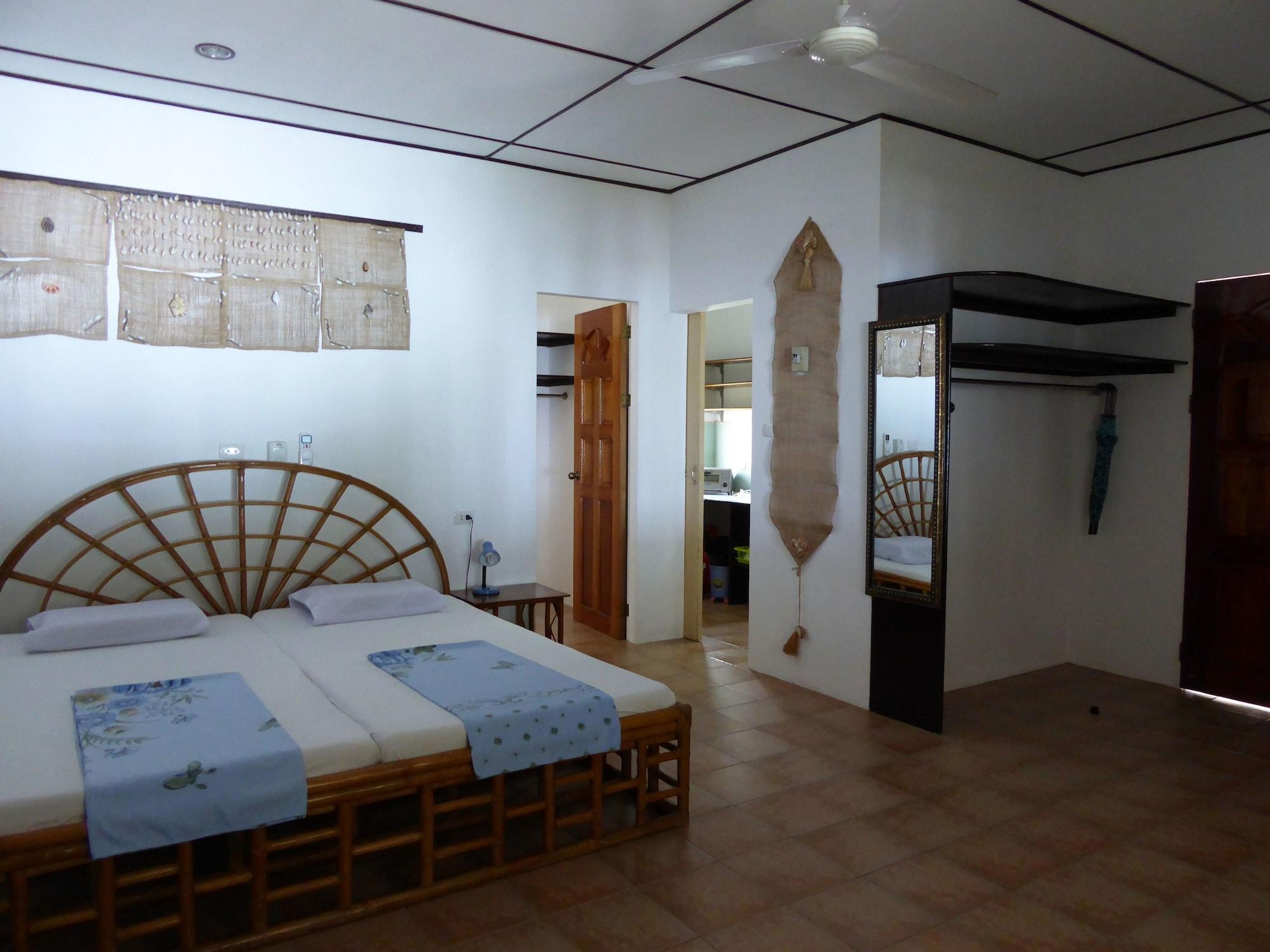 Marcosas Cottages Resort Moalboal Exterior photo