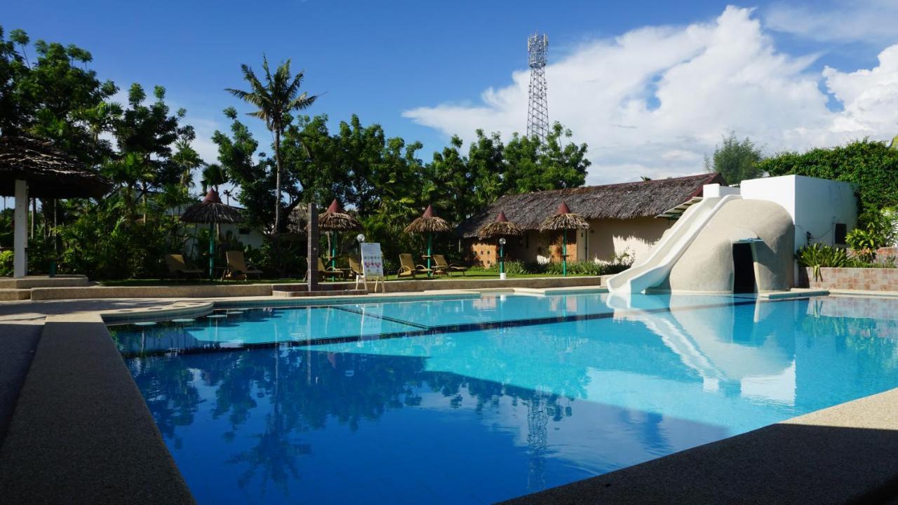 Marcosas Cottages Resort Moalboal Exterior photo