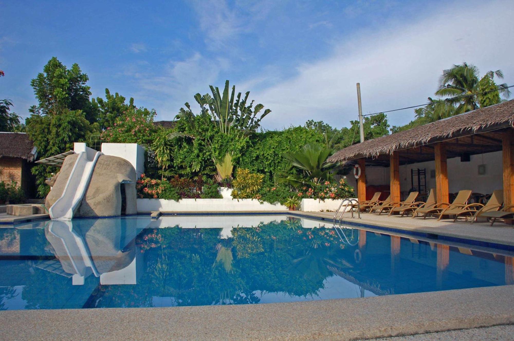 Marcosas Cottages Resort Moalboal Exterior photo
