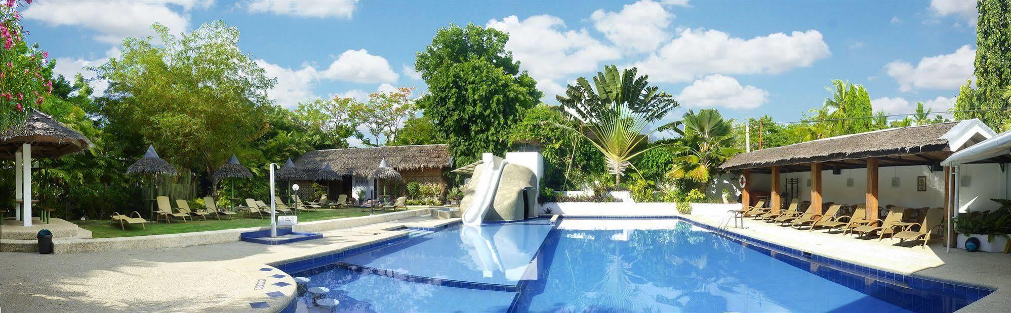 Marcosas Cottages Resort Moalboal Exterior photo