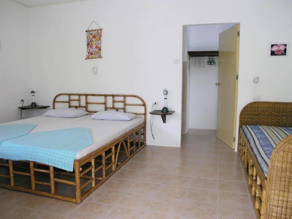 Marcosas Cottages Resort Moalboal Exterior photo